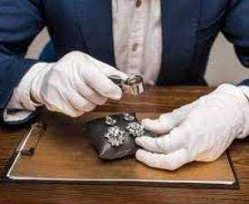 Certificate in Jewellery Appraiser